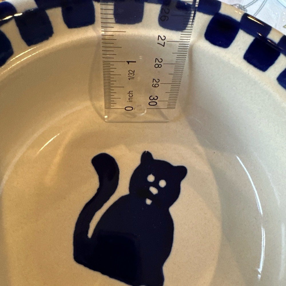Castlemere stoneware cat food bowl 6 inches in cobalt blue. - Picture 3 of 11